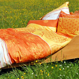 Wunderschöne Bettwäsche mit 'Blume des Lebens' in ayurvedischen Farbtönen 